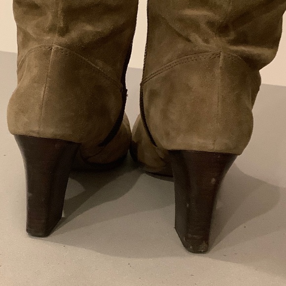 Michael Kors Tall Suede Khaki Round Toe Boot Size 9M - Picture 5 of 14